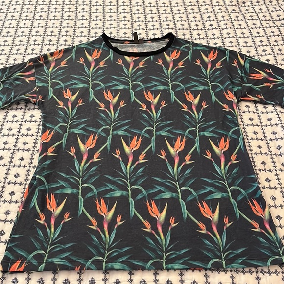 ASOS Men’s Bird Of Paradise Floral Short Sleeve Shirt - Picture 1 of 7